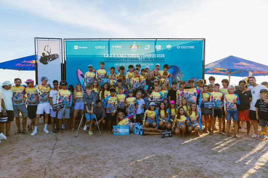 ¡Histórico en Tarifa! El Campeonato de España de Kiteboarding y Wingfoil revienta con un formato inédito