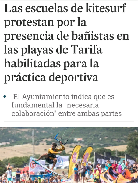 The kitesurfing schools protest the presence of bathers on the beaches of Tarifa enabled for sports practice