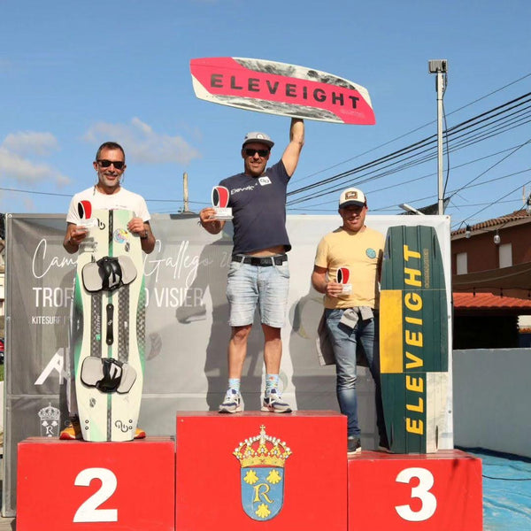 ¡Patxi revalida su título de campeón gallego de kitesurf en Cesantes!