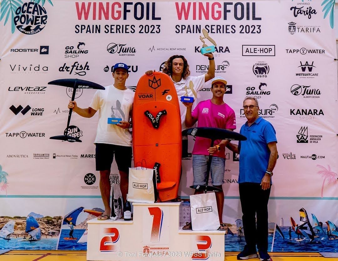 Ángel Candel se proclama campeón de las Wing Foil Spain Series 2023 en Tarifa