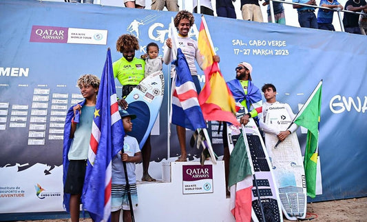 Mitu Monteiro, el legendario kiteboarder caboverdiano, volvió a competir con excelentes resultados.