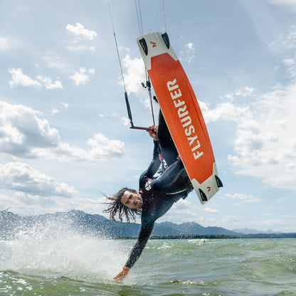 Tabla de kitesurf twintip Flysurfer Radical9 completa