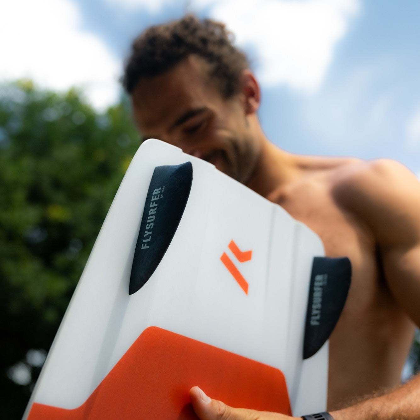Tabla de kitesurf twintip Flysurfer Radical9 completa