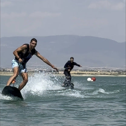 Tabla de surf eléctrica eSurf race edition carbono